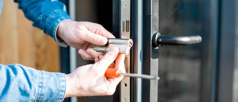 Commercial Locksmith Valinda